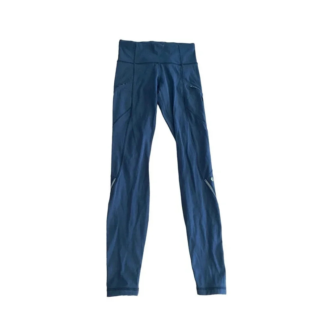 Lululemon Women's Blue Zipper Pocket Capri Legging Size 4